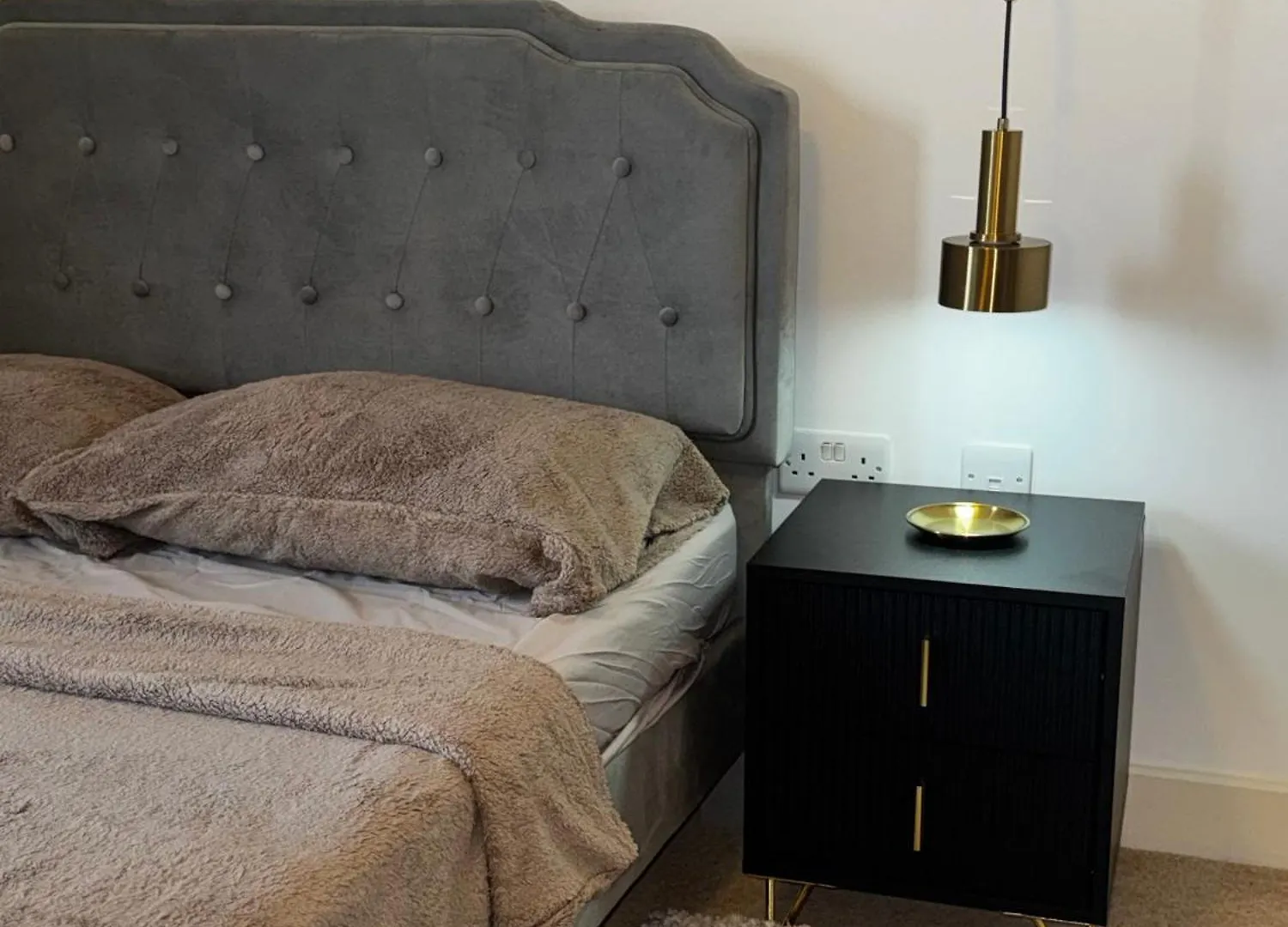 Entire Flat O2 Cable Cars Apartment London