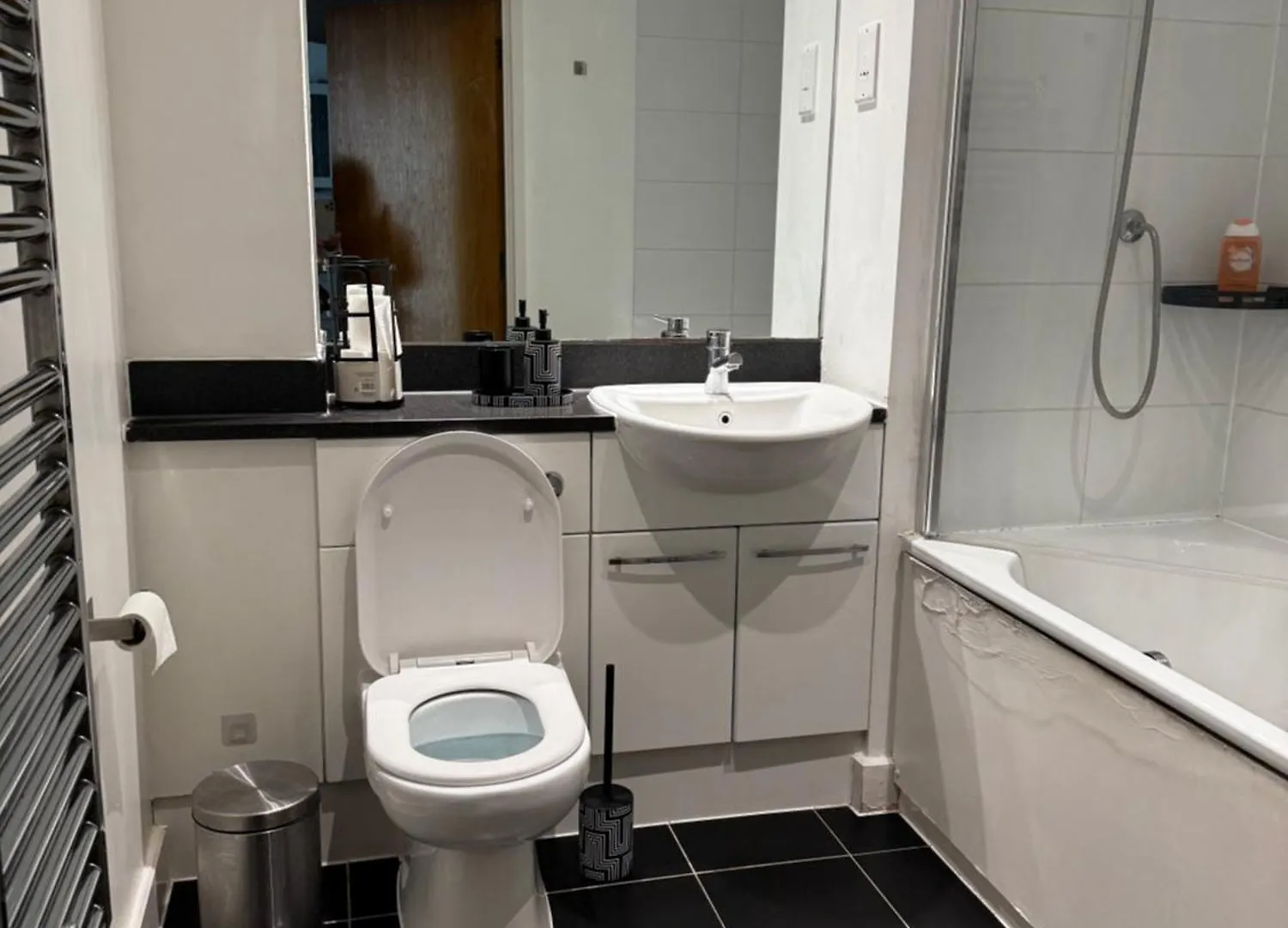 Entire Flat O2 Cable Cars Apartment London