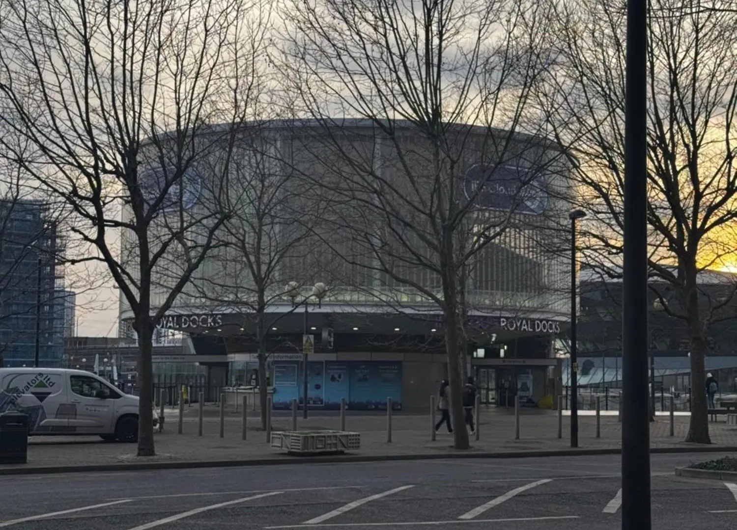 Apartment Entire Flat Excel, Ifs Clouds, O2 Arena, City Airport London