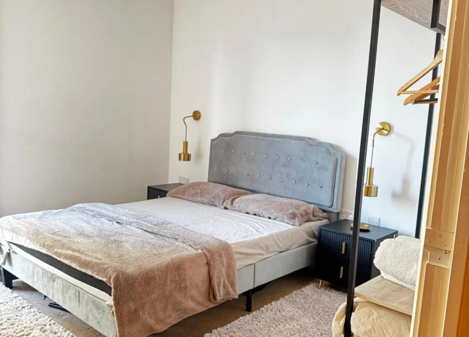 Entire Flat Excel, Ifs Clouds, O2 Arena, City Airport London Apartment